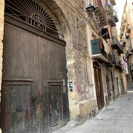 Vucciria - Centro Storico - Via Emanuele Дом отдыха Палермо